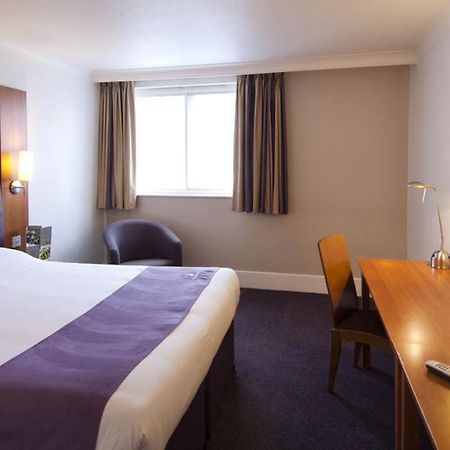 Premier Inn トンブリッジ エクステリア 写真