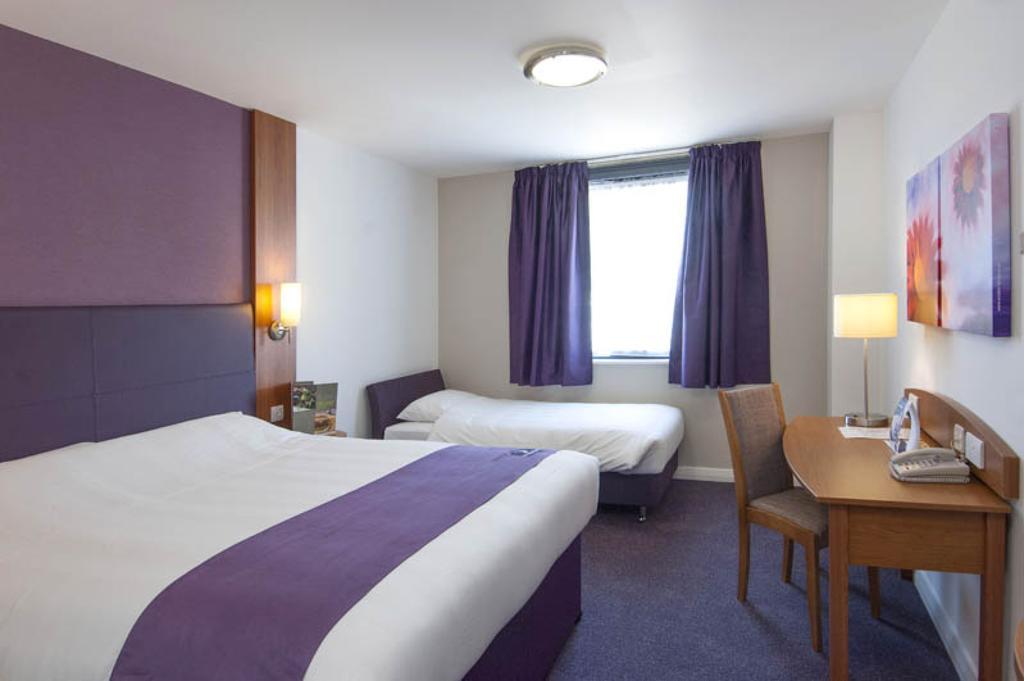 Premier Inn トンブリッジ 部屋 写真