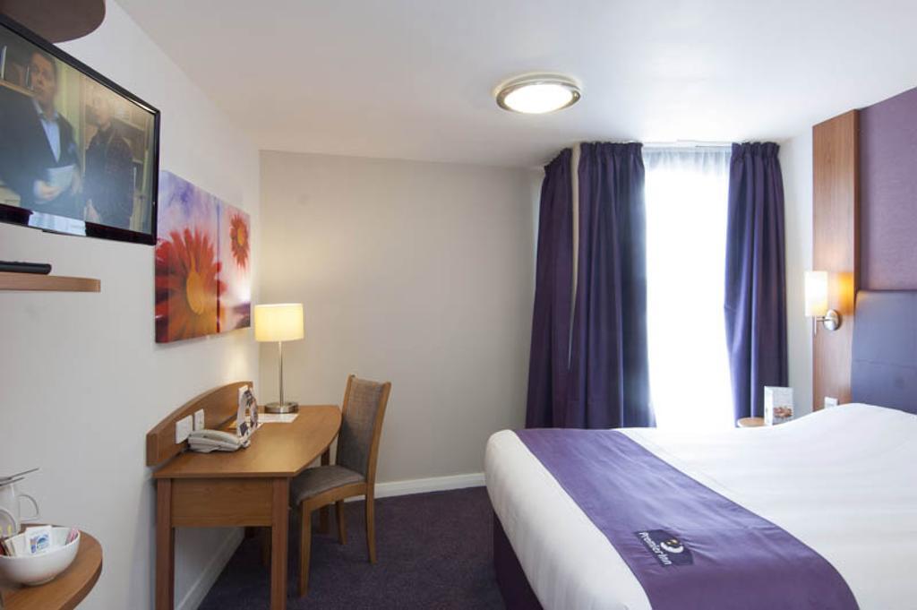 Premier Inn トンブリッジ 部屋 写真