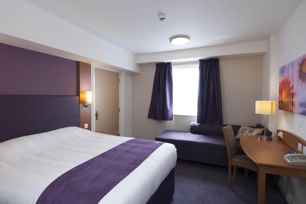 Premier Inn トンブリッジ 部屋 写真