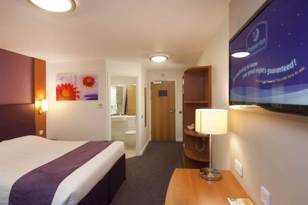 Premier Inn トンブリッジ エクステリア 写真