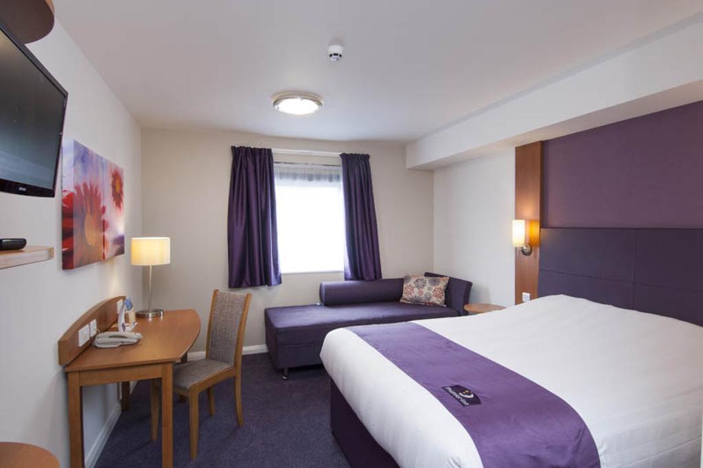 Premier Inn トンブリッジ エクステリア 写真
