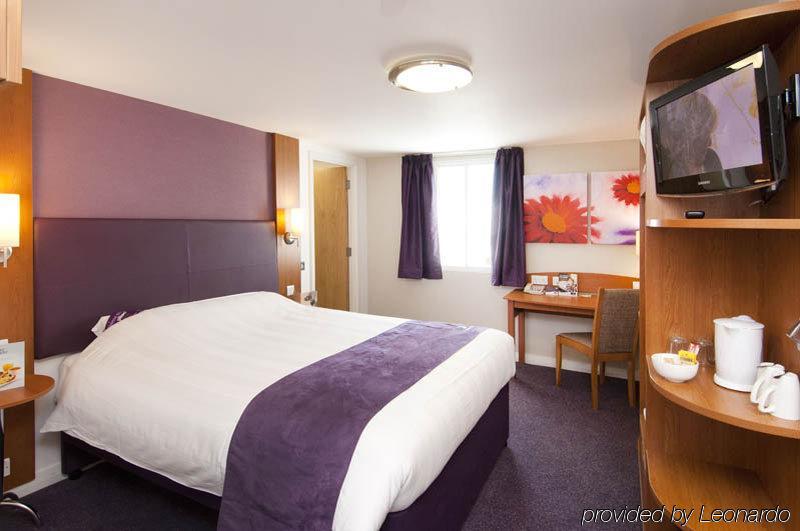 Premier Inn トンブリッジ エクステリア 写真